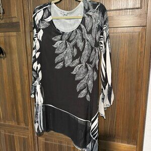 Cover Charge Asymmetrical Tunic
